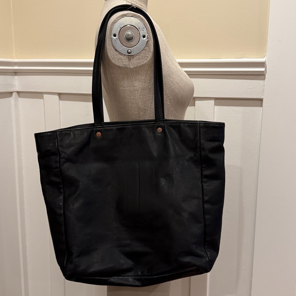 black leather FEED 1 Bag from FEED Projects - Picture 3 of 6